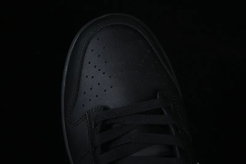 All categories Nk SB Dunk Series Nk SB Dunk Low High-end customized low-top sneakers Nike SB Dunk Low All black and white hook Anniversary high-end customized low-top casual sneakers HF5441-100